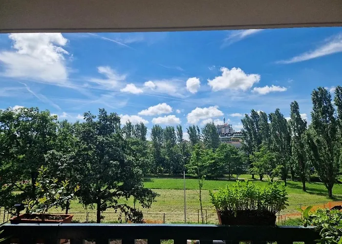 Green Open Space Apartament *